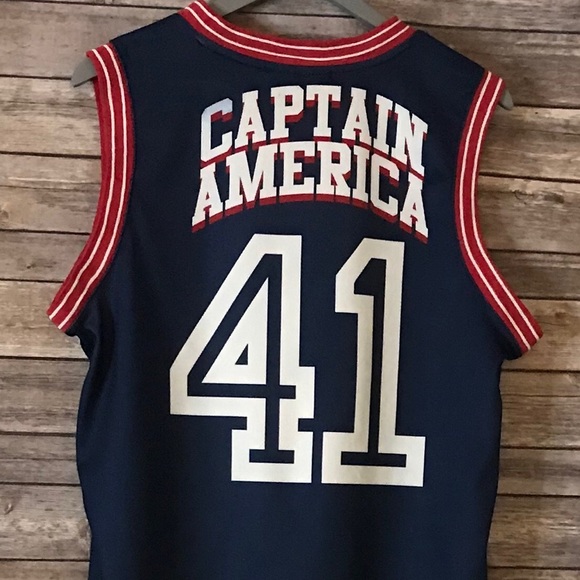Sleeveless Captain America Jersey - Picture 8 of 8